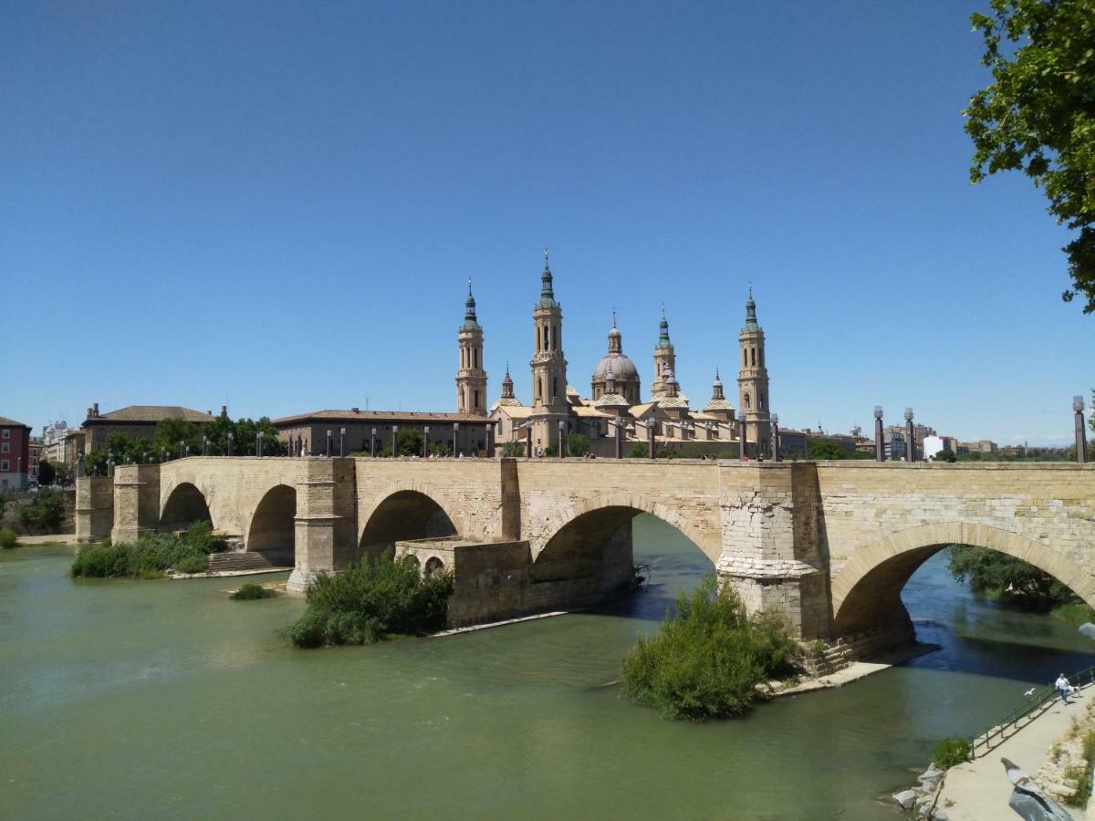 Acojedor Piso A Metros Del Pilar Y Plaza Espana サラゴサ エクステリア 写真